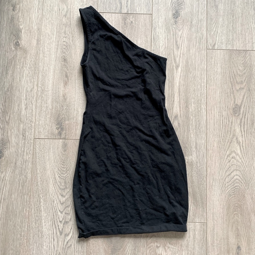 Aritzia Talula One Shoulder Bodycon Dress